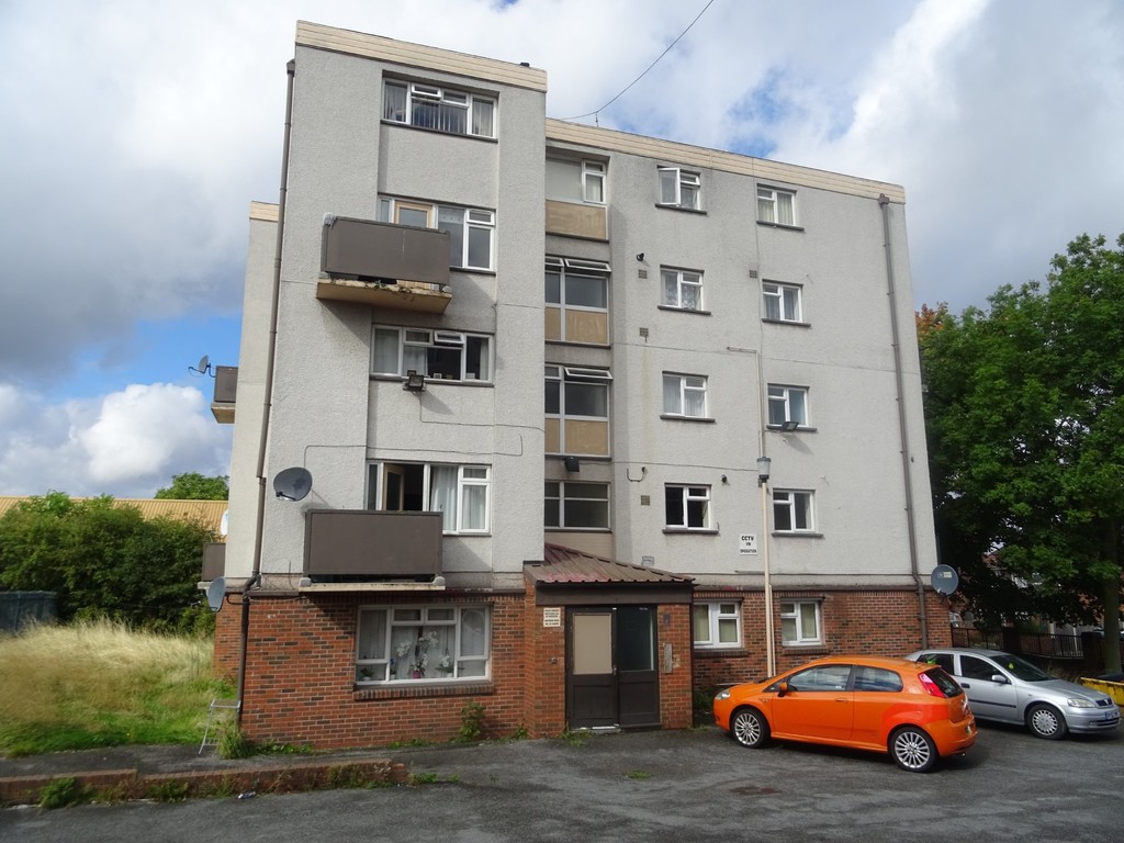 Martin Co Worksop 2 Bedroom Flat To Rent In Pelham Street Pelham Street Worksop S80 Image 1