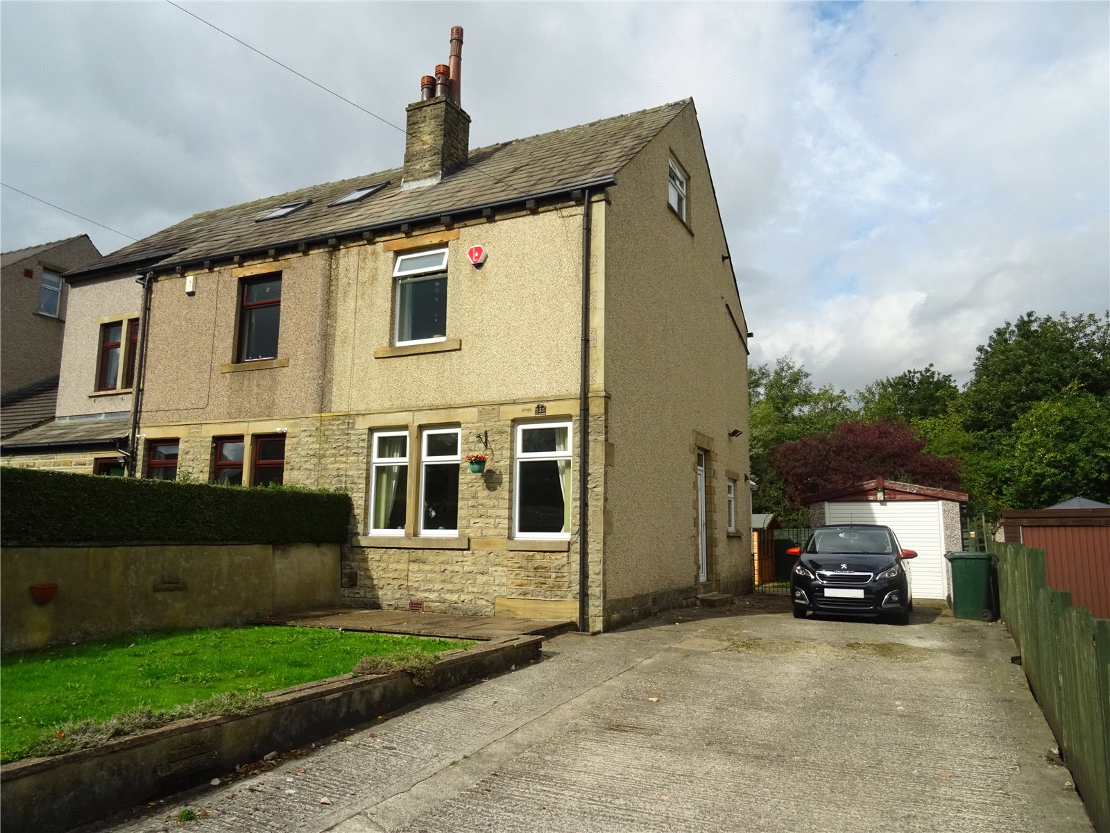 Whitegates Bradford 3 bedroom House SSTC in Wyke Lane Wyke Bradford