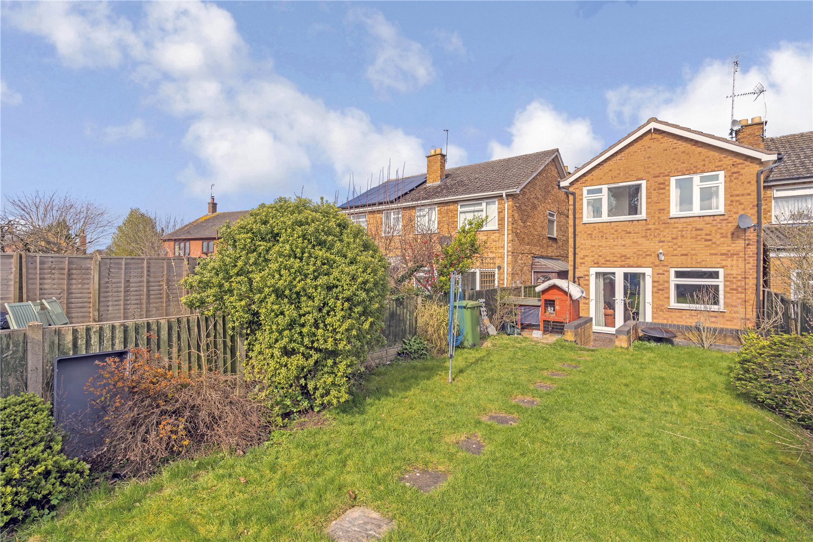 Whitegates Broughton Astley 4 bedroom House SSTC in Old Mill Road