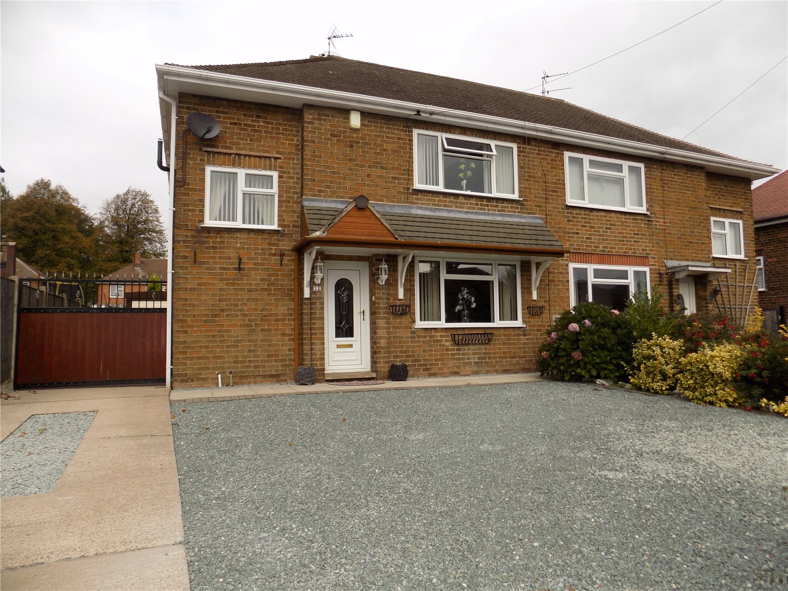 Whitegates Heanor 3 bedroom House SSTC in Sunningdale Avenue Heanor