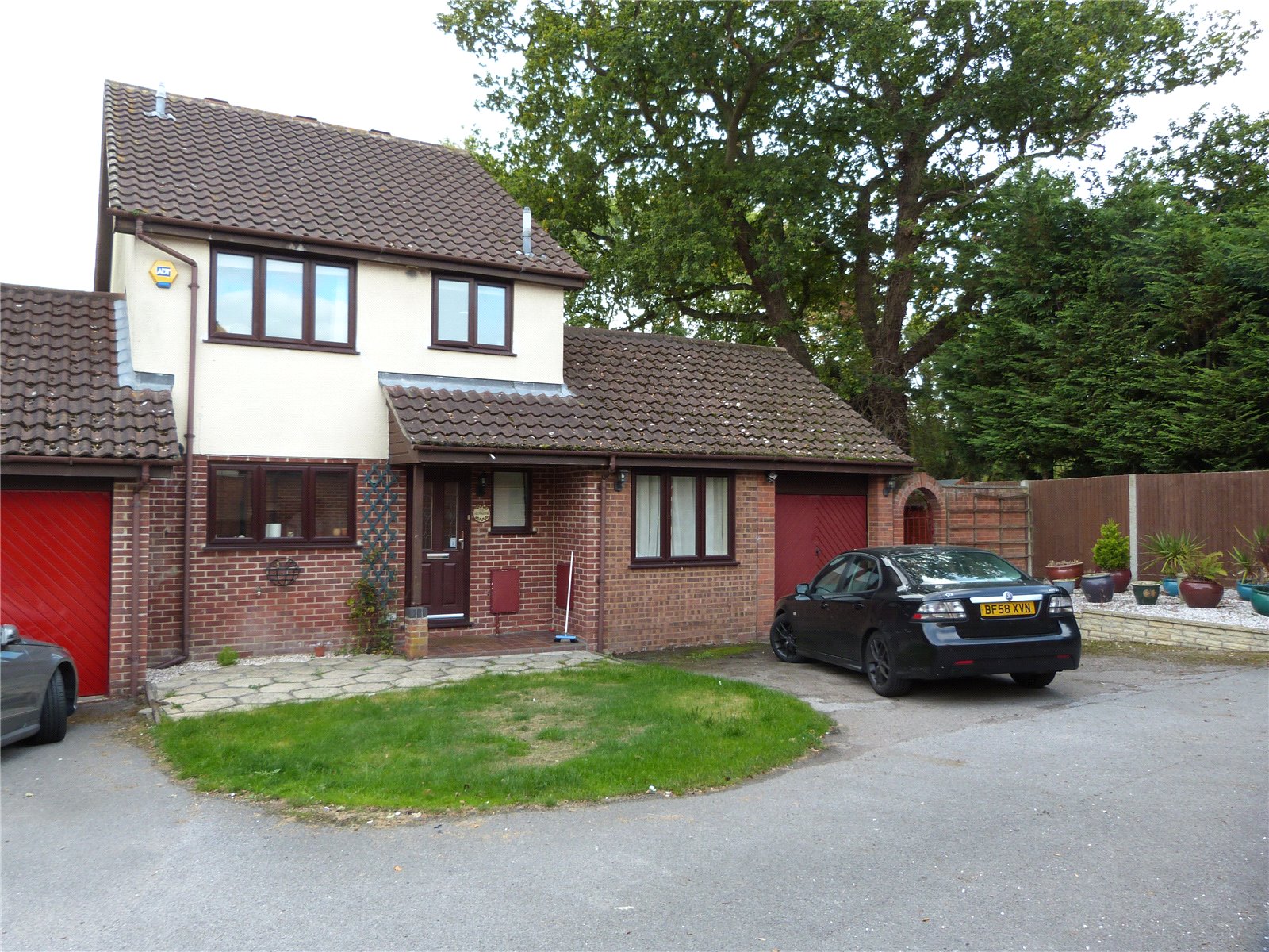 Parkers Reading 3 bedroom House To Let in Hilmanton Lower Earley Reading