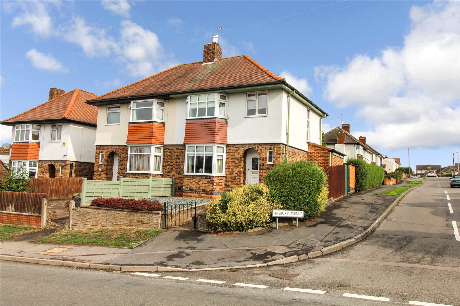 Whitegates Sileby 3 bedroom House SSTC in Ratcliffe Road Sileby