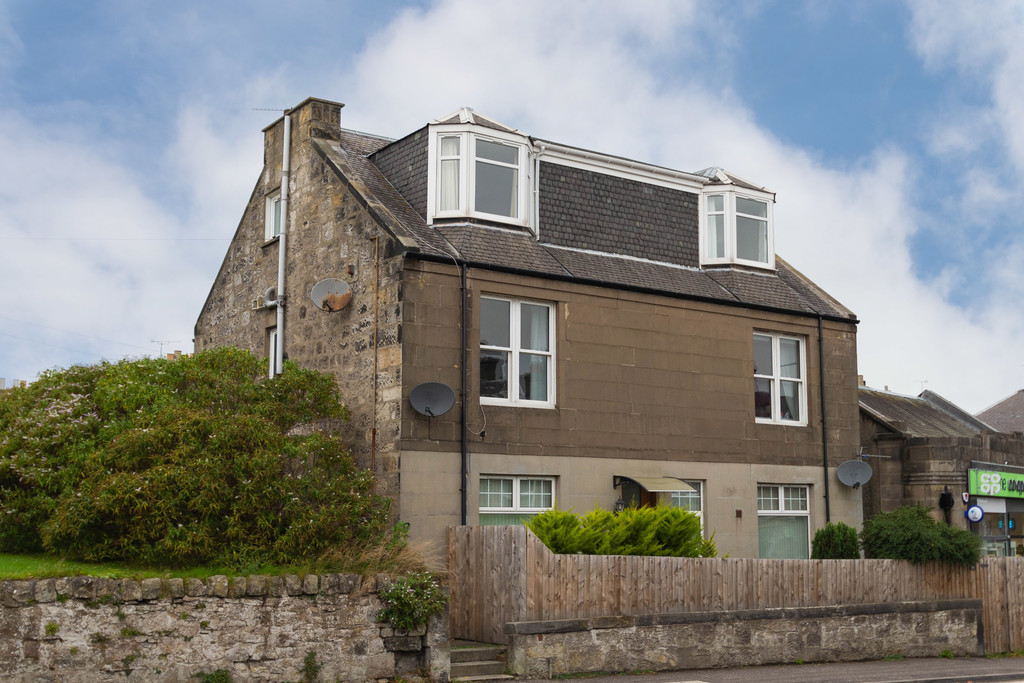 Martin & Co Dunfermline 2 bedroom Flat Let in Townhill Road, Dunfermline