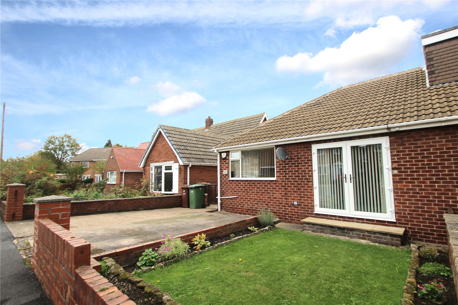 Whitegates Hemsworth 2 bedroom Bungalow SSTC in Top Orchard Ryhill