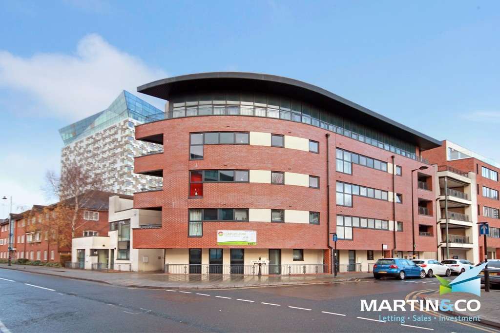 Martin & Co Birmingham City 1 bedroom Apartment Let in Parkside
