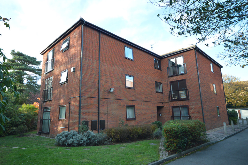 Martin Co Bournemouth 2 Bedroom Apartment Let In Dean