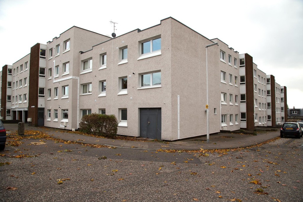 Martin & Co Kirkcaldy 3 bedroom Let in Orkney Place, Kirkcaldy