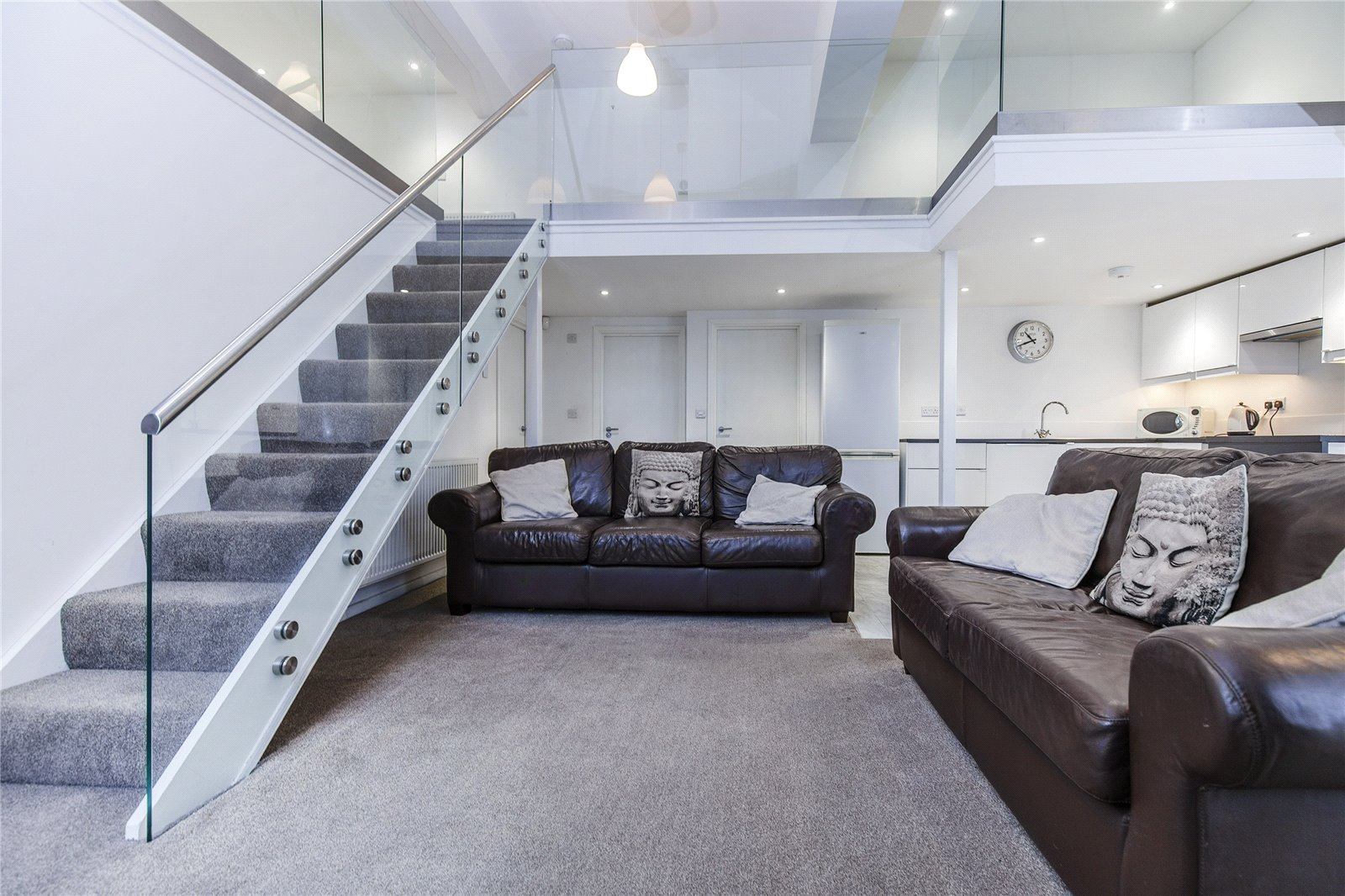 Whitegates Dewsbury 2 bedroom Flat Let Agreed in The Courthouse