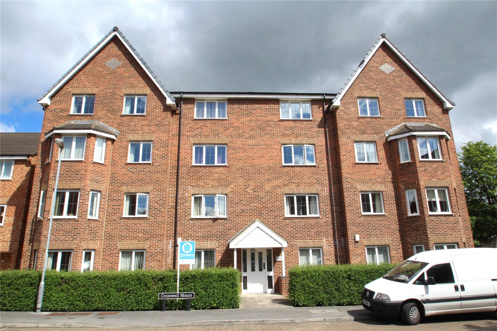 Whitegates Pontefract 2 bedroom Flat Let Agreed in Gascoigne House
