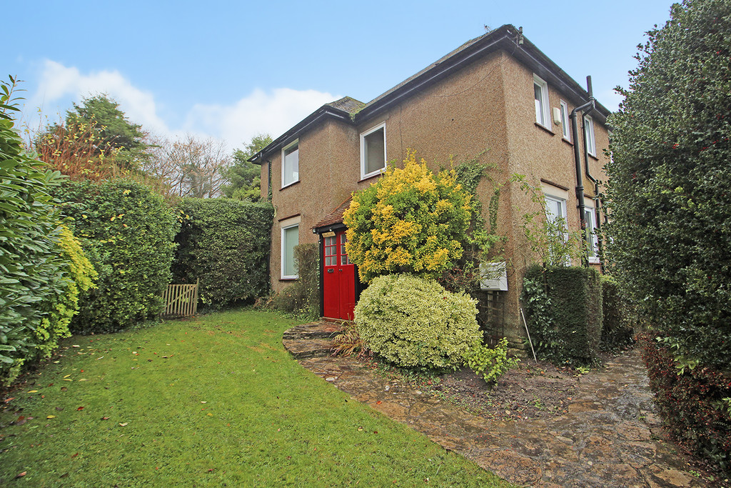 Martin And Co Westbury 3 Bedroom Detached House Let In Westbury Road