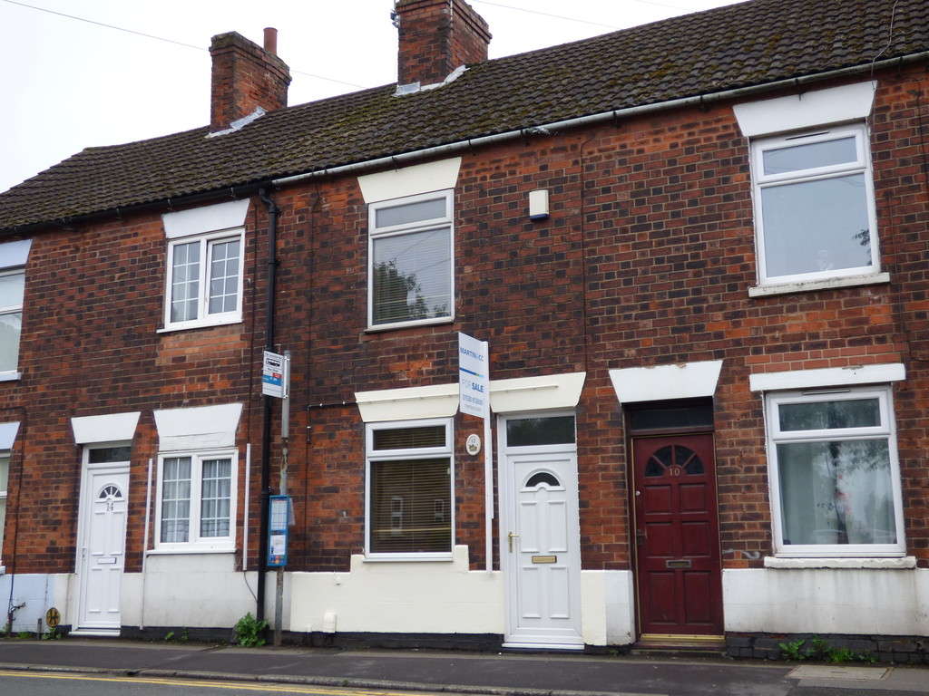 Martin & Co Coalville 2 bedroom Terraced House Let in London Road, Coalville