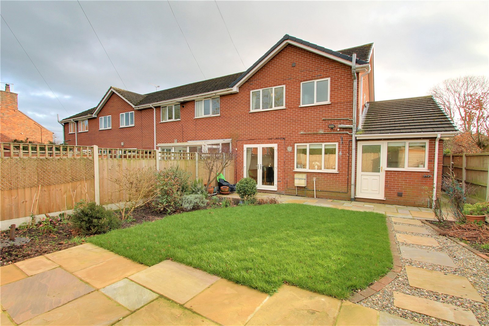 Whitegates Crewe 3 bedroom House SSTC in Nursery Close Shavington Crewe