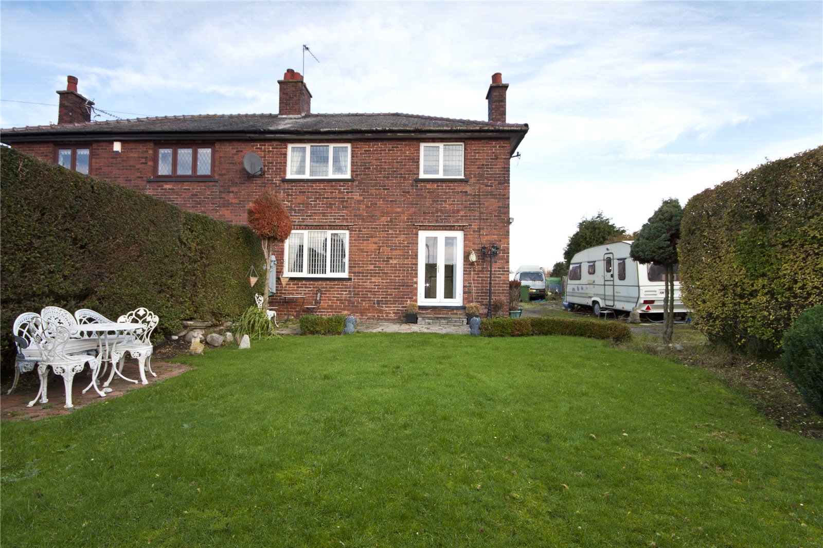 Whitegates Woolton 3 bedroom House For Sale in Halebank Road Widnes