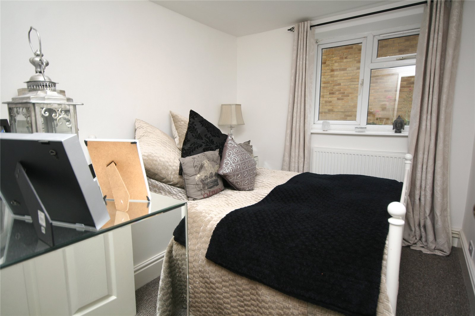 CJ Hole Cheltenham 3 bedroom Flat to rent in Church Road St. Marks