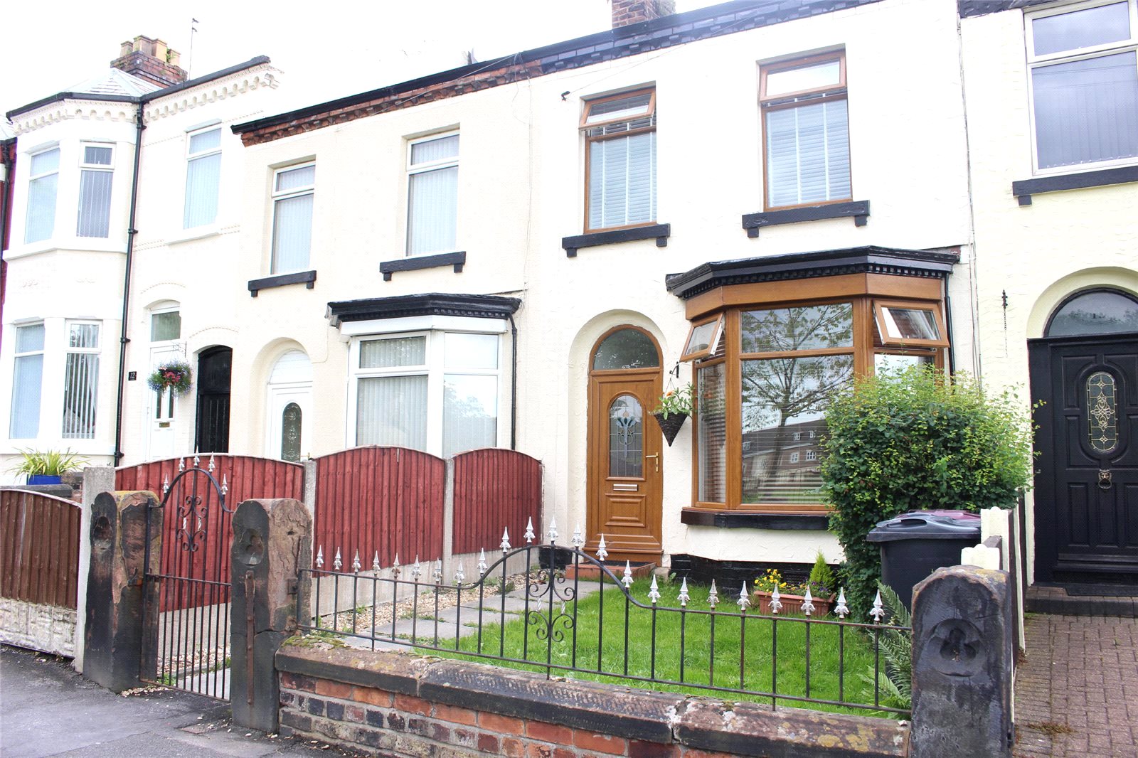 Whitegates Huyton 2 bedroom Cottage For Sale in West View Liverpool