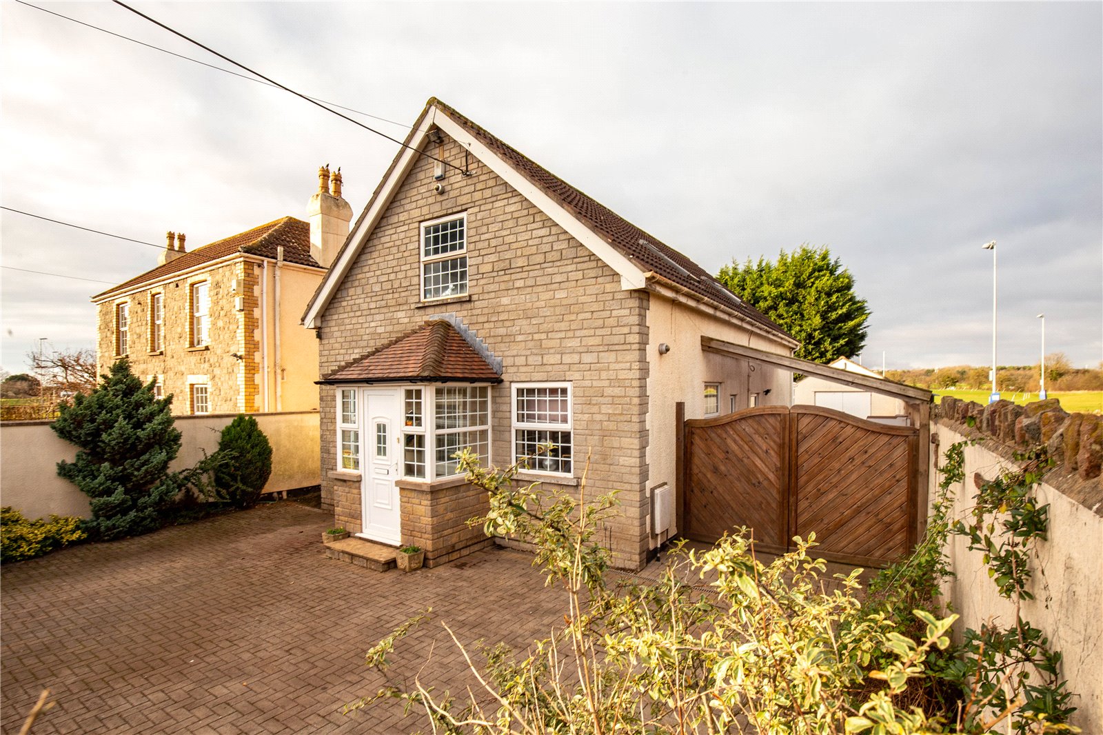 CJ Hole Downend 4 bedroom House For Sale in Old Gloucester Road