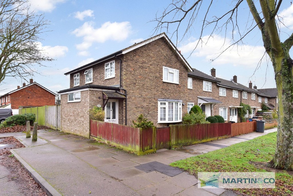 Martin & Co Stevenage 4 bedroom End of Terrace House Let in Broadwater