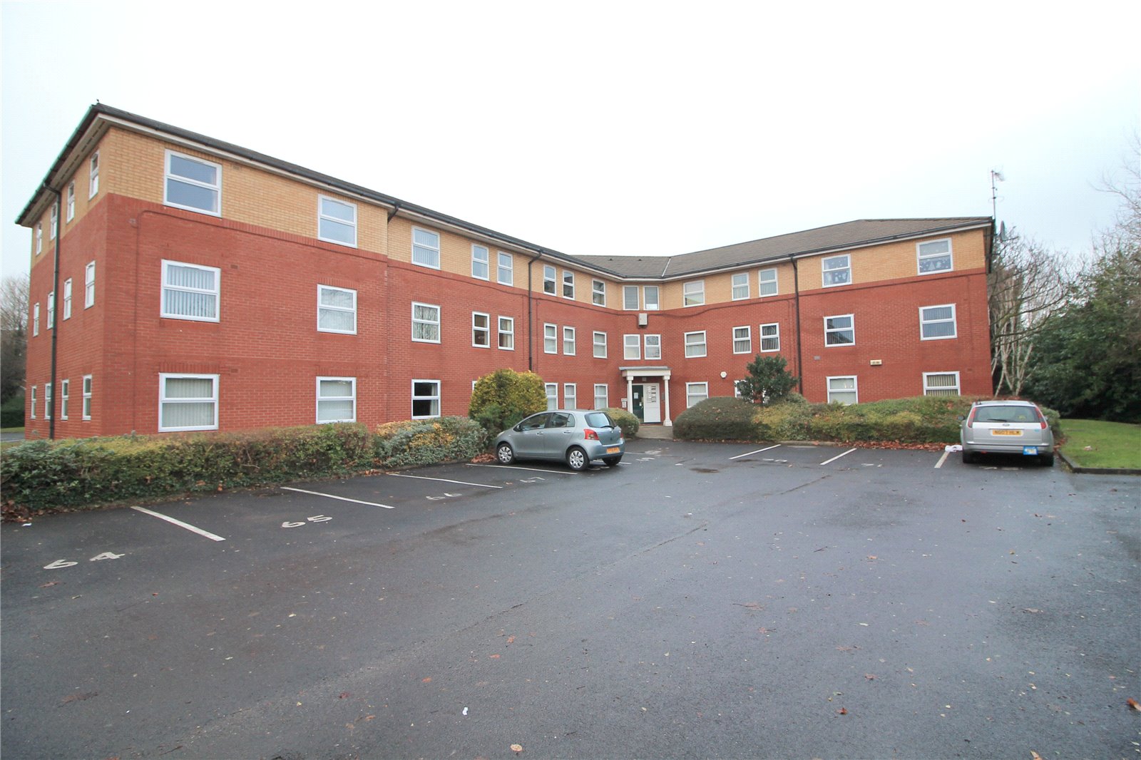 Whitegates Walton Vale 1 bedroom Flat SSTC in Vale Lodge Walton