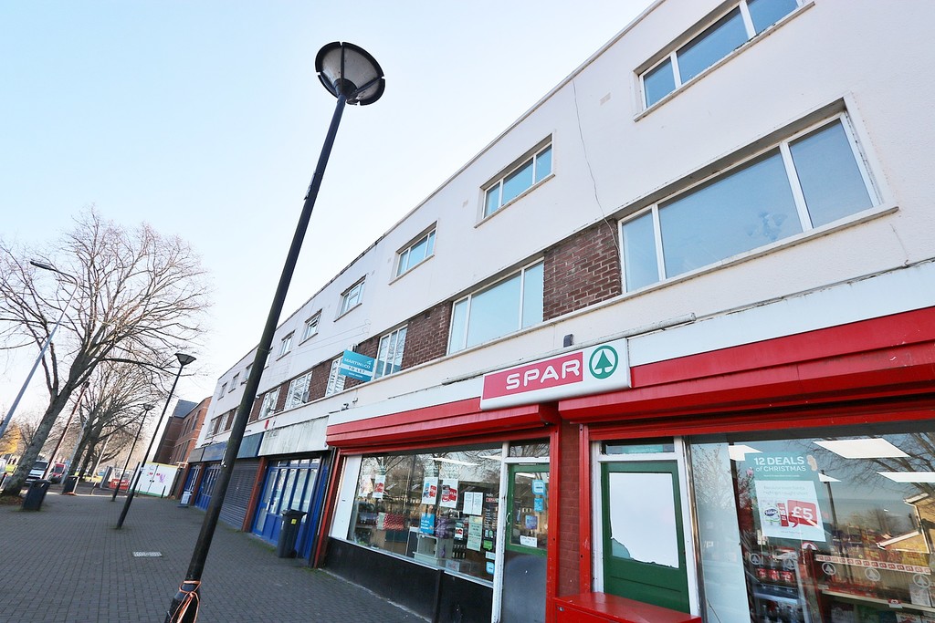 Martin & Co Cardiff 3 bedroom Flat Let in Gabalfa Avenue, Gabalfa