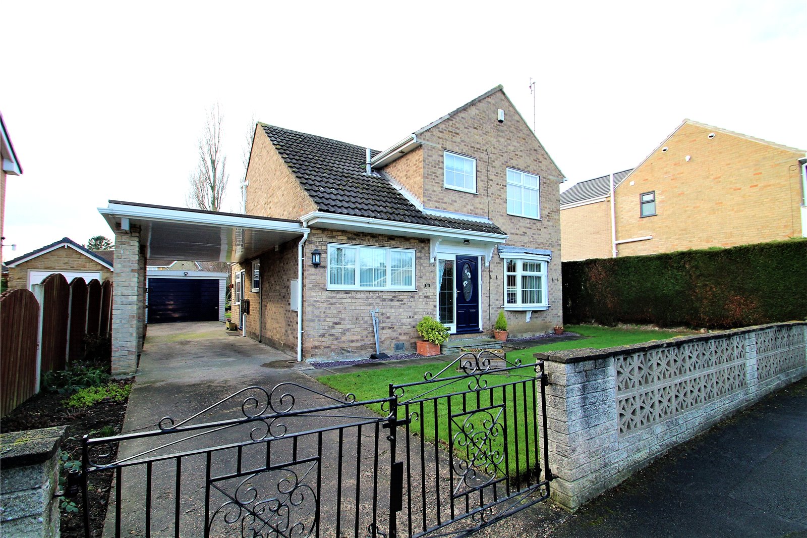 Whitegates Pontefract 4 bedroom House SSTC in Orchard Drive Ackworth
