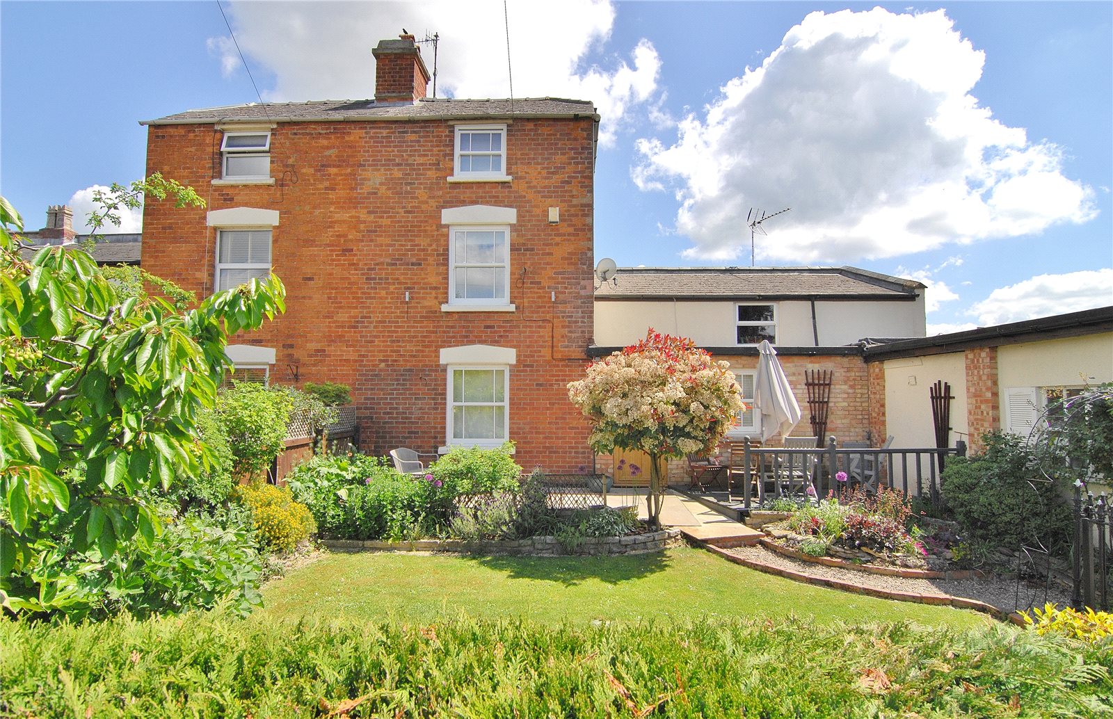 Parkers Stroud 3 bedroom House For Sale in School Terrace Chapel Lane Ebley