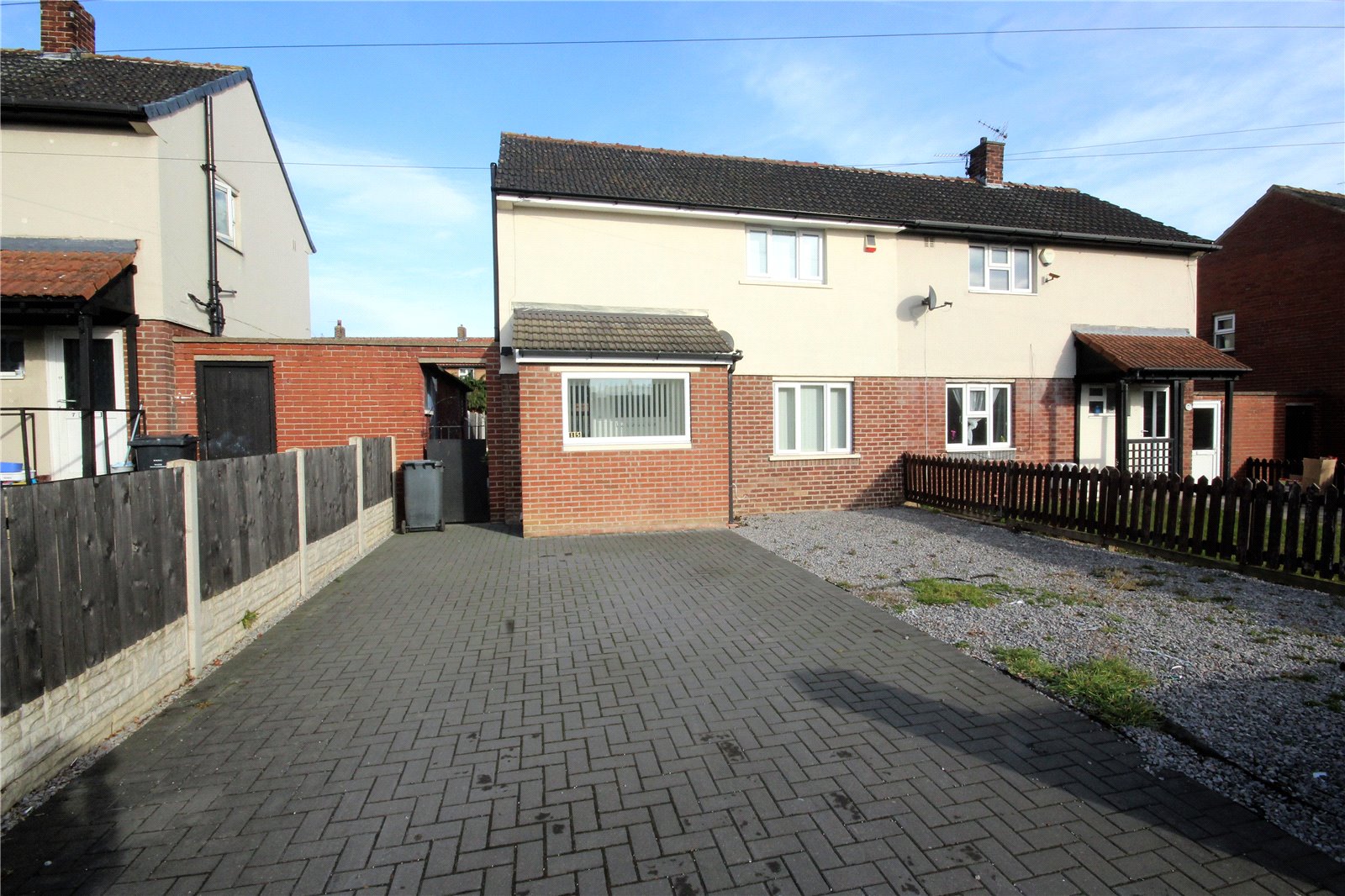 Whitegates Barnsley 3 bedroom House SSTC in Radcliffe Road, Athersley North