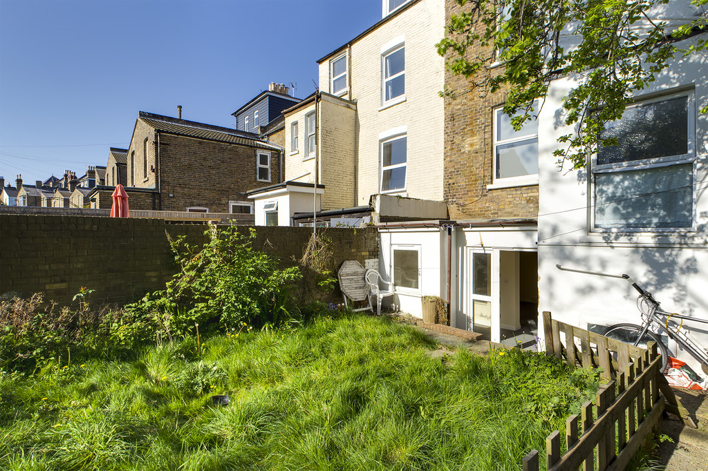 Martin & Co Folkestone 1 bedroom Ground Floor Flat To Let in Crescent