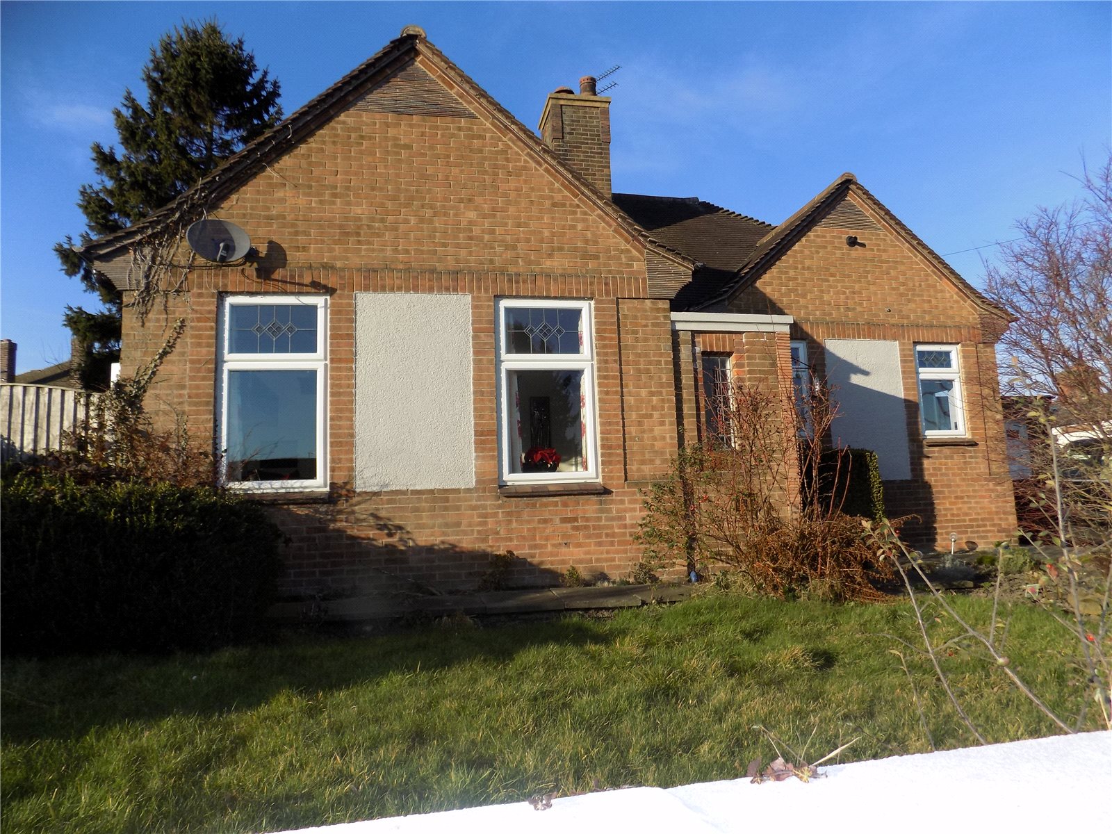 Whitegates Heanor 3 bedroom Bungalow For Sale in LoscoeDenby Lane