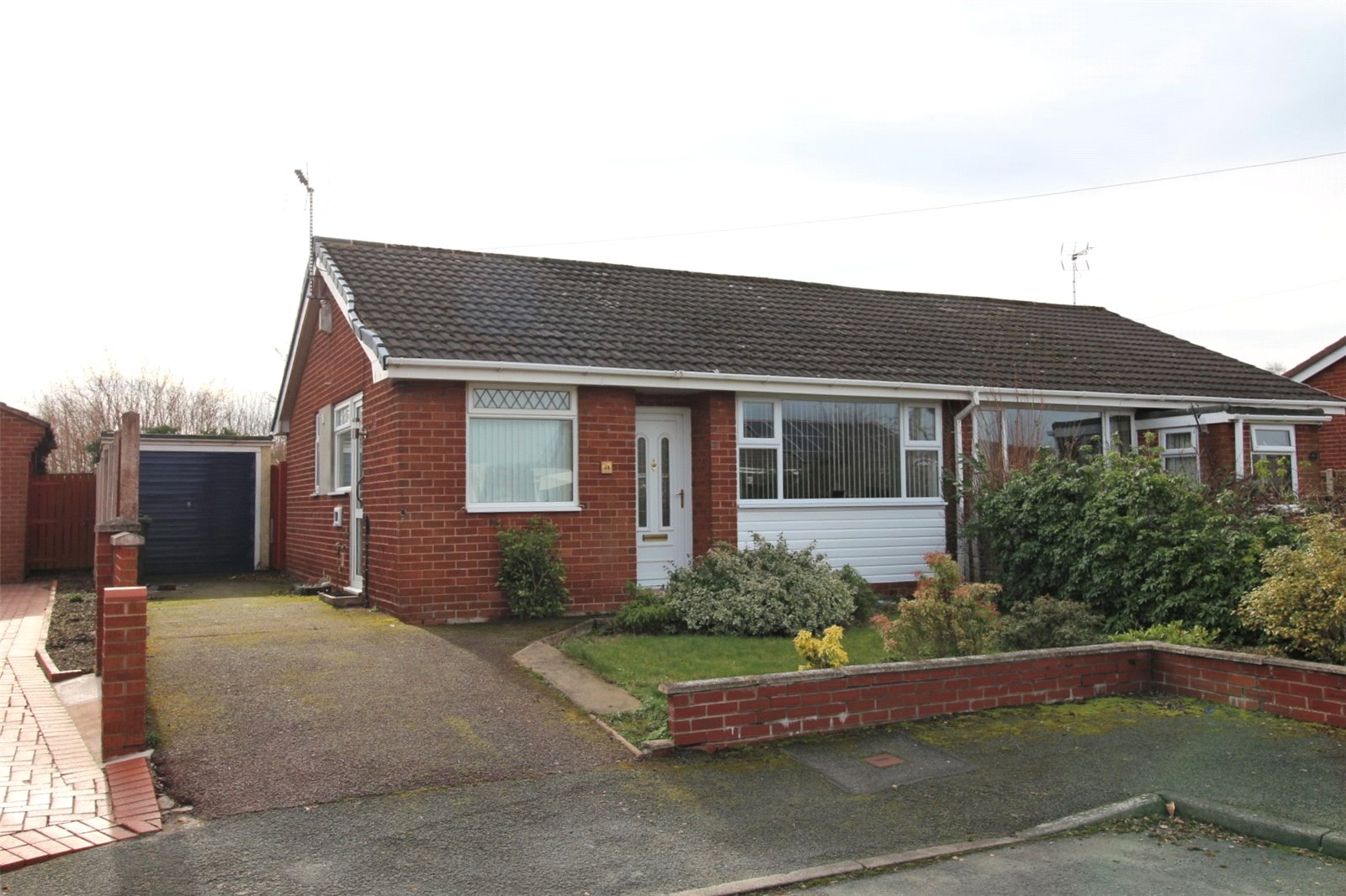 Whitegates Wrexham 2 bedroom Bungalow SSTC in Treweryn Close Llay Wrexham