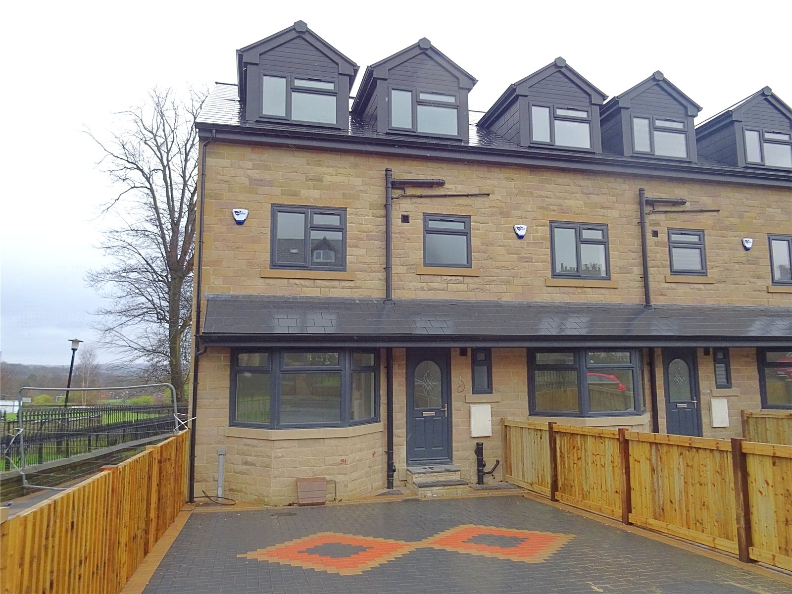 Whitegates Bradford 6 bedroom House For Sale in Chapel Lane Allerton Bradford