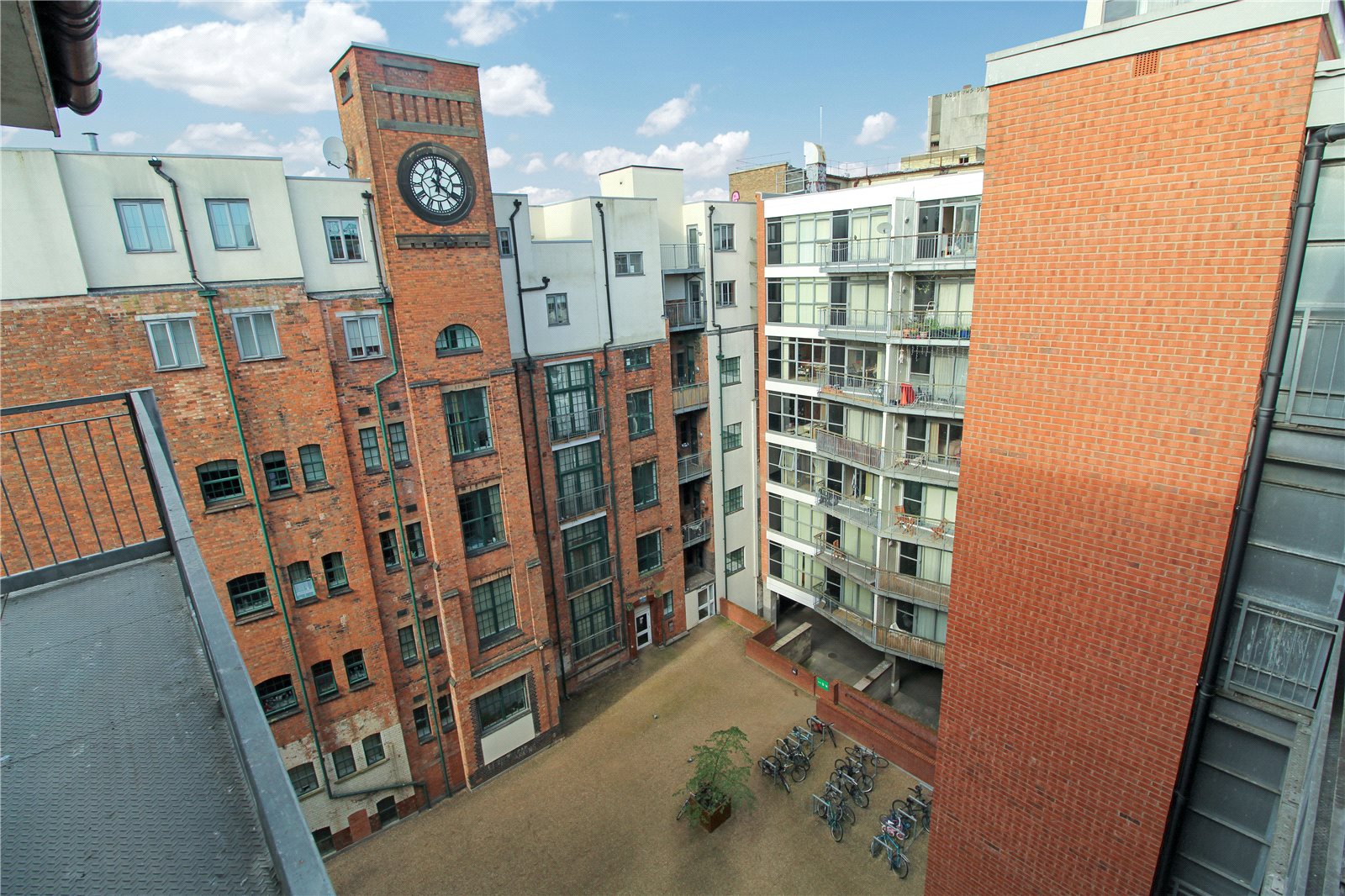 Whitegates Leicester 1 bedroom Flat For Sale in Alexandra House, 47 Rutland Street, Leicester