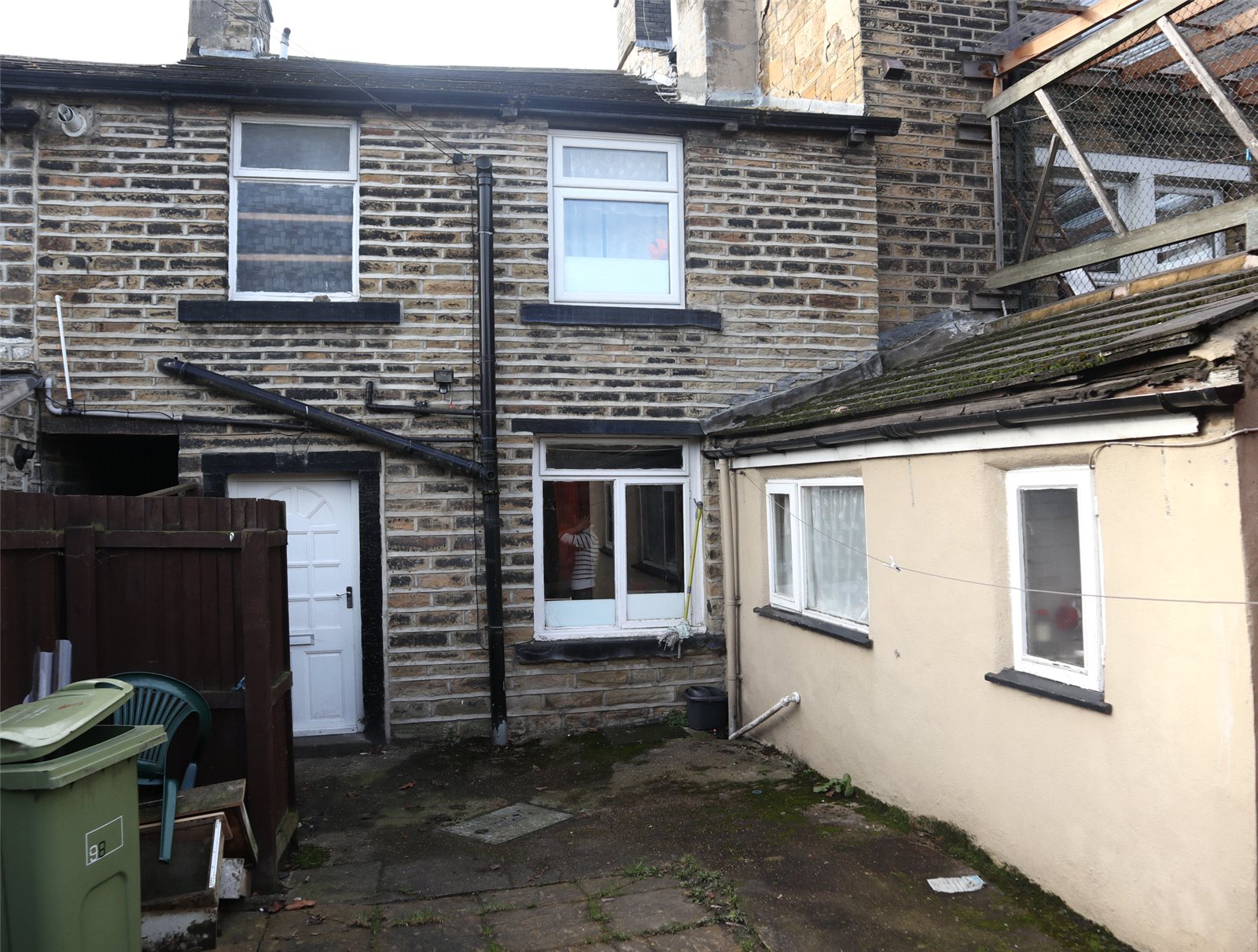 Whitegates Huddersfield 1 bedroom House For Sale in Trinity Street