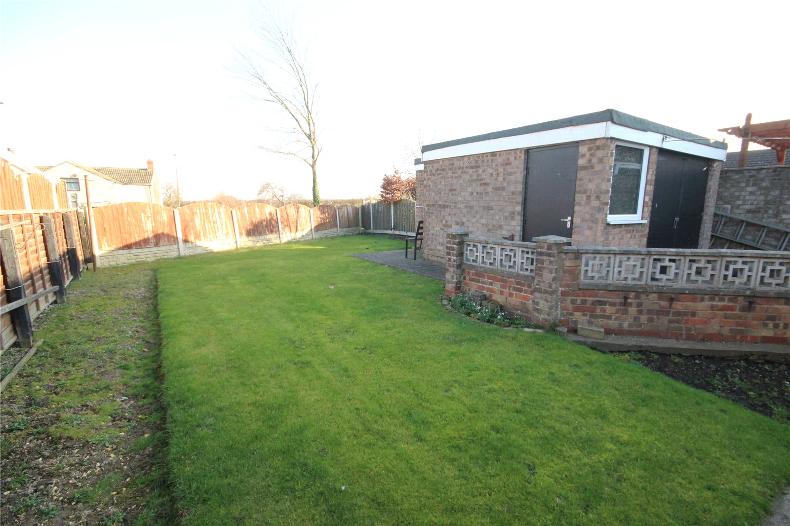 Whitegates Barnsley 2 bedroom Bungalow SSTC in Mileswood Close, Great