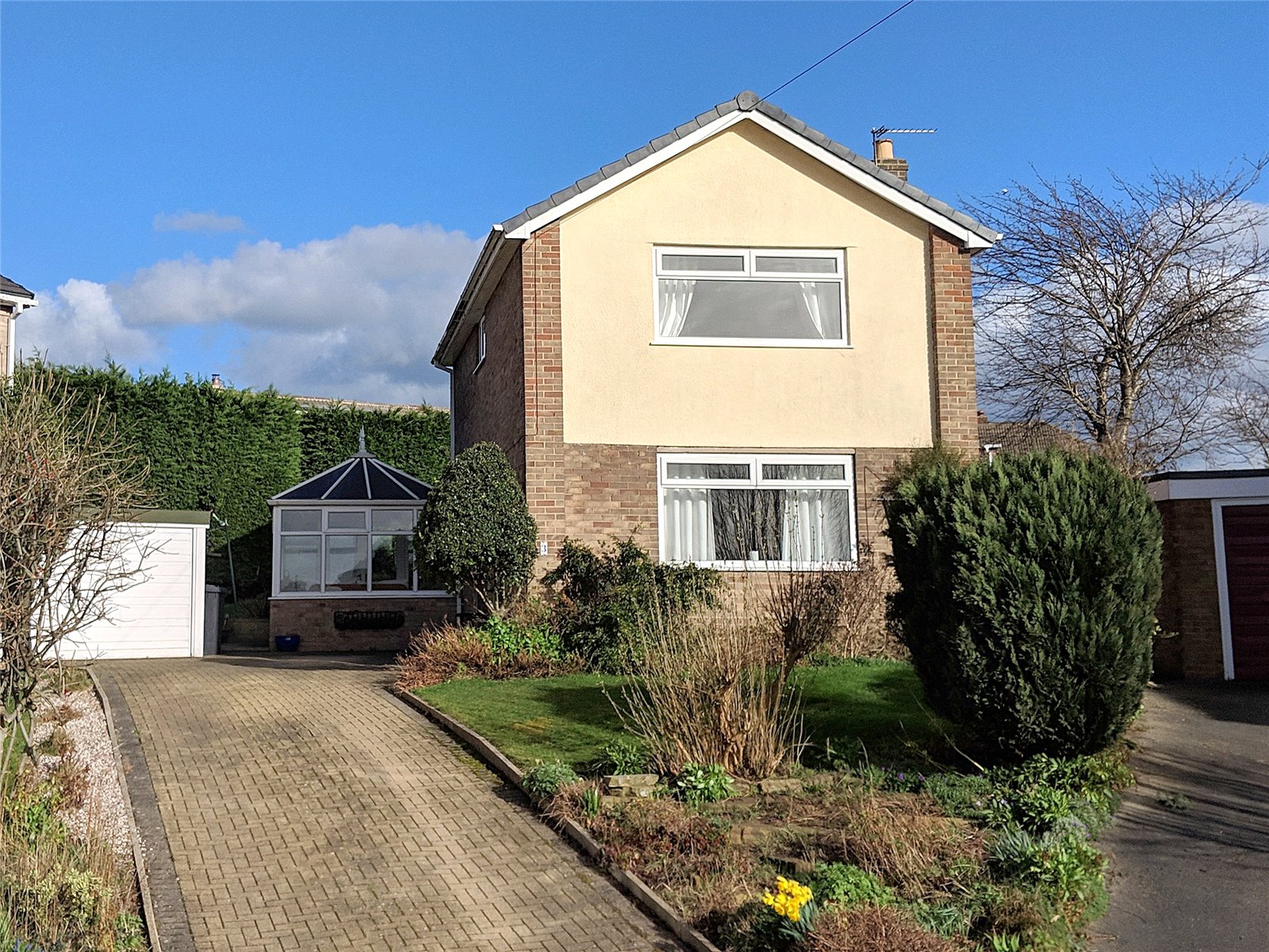 Whitegates Mirfield 3 bedroom House SSTC in Kings Head Drive, Mirfield