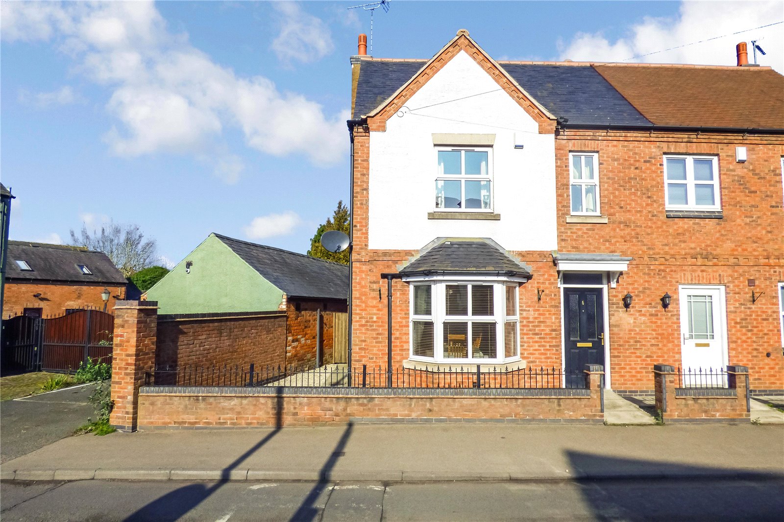 Whitegates Broughton Astley 4 bedroom House For Sale in Leicester Road