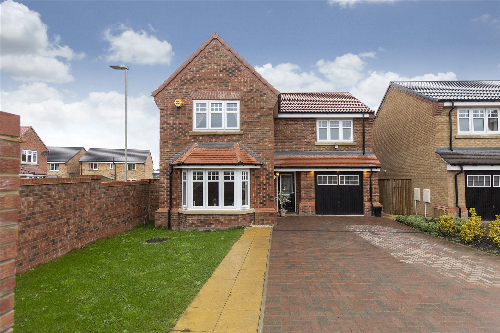 Whitegates Dewsbury 4 bedroom House SSTC in Amberwood Chase, Dewsbury, West Yorkshire