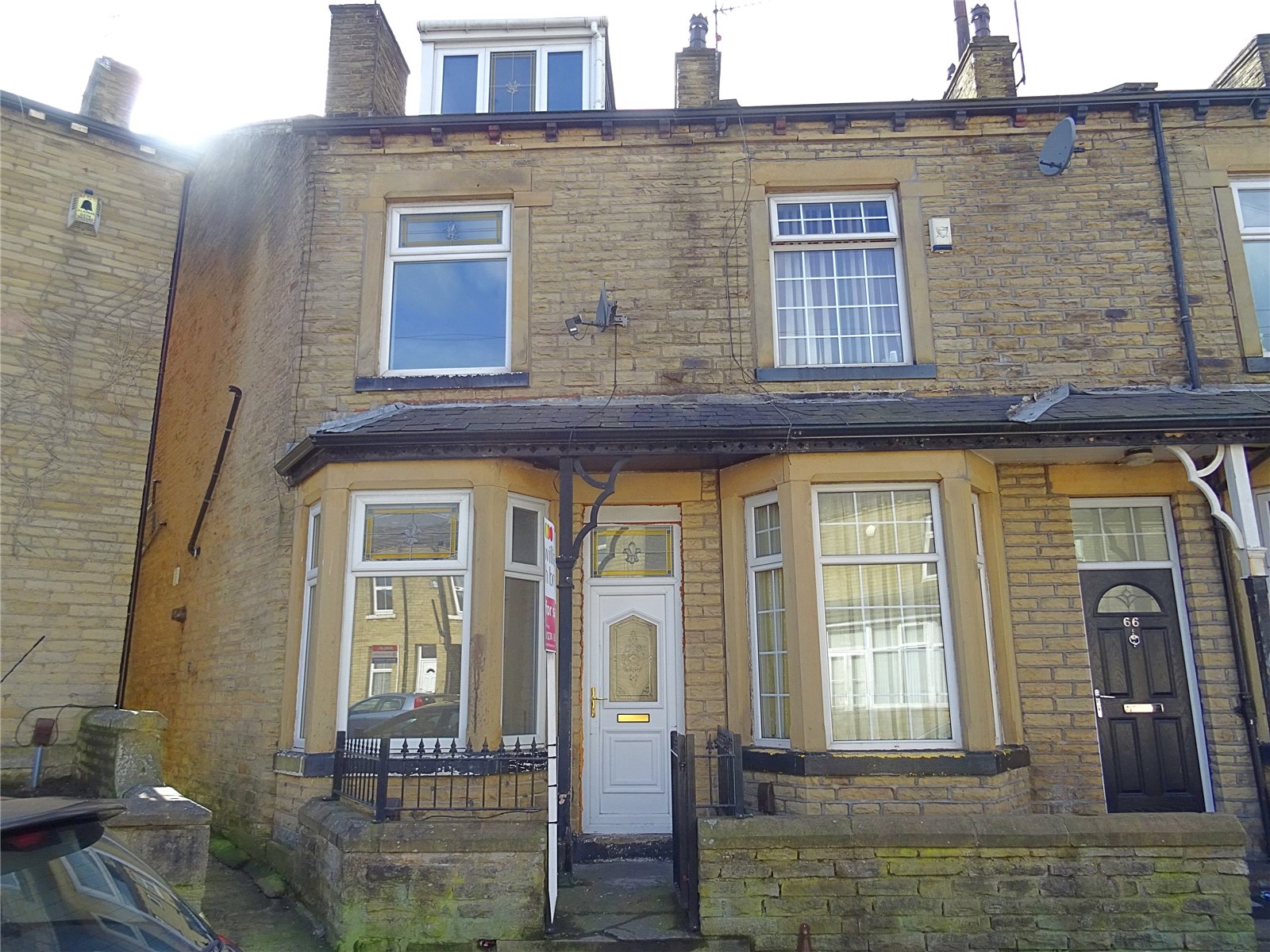 Whitegates Bradford 5 bedroom House SSTC in Ewart Street, Bradford