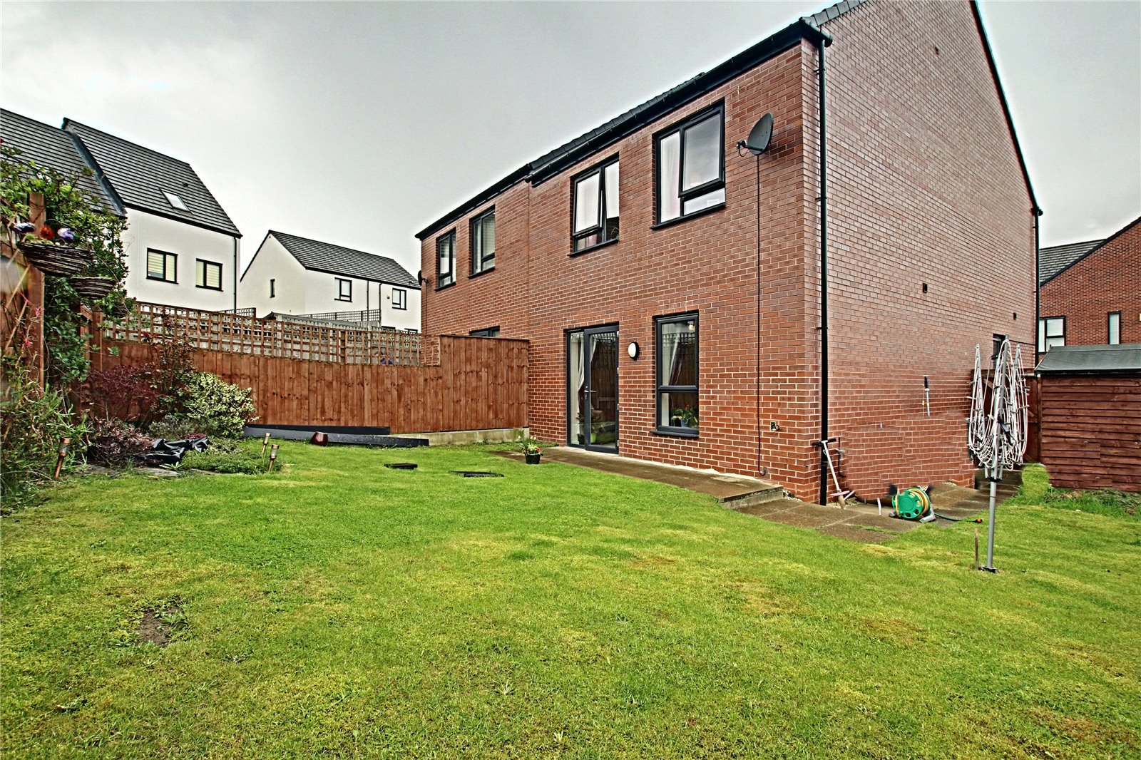 Whitegates Sheffield 2 bedroom House SSTC in Symons Crescent Parsons