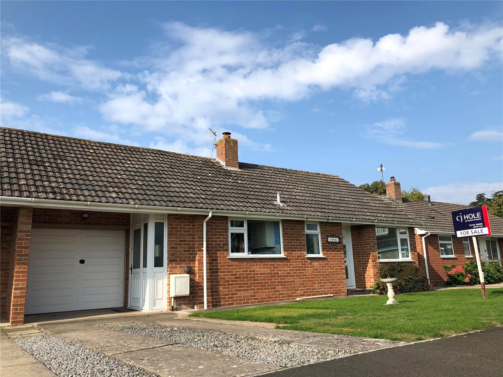 CJ Hole BurnhamonSea 2 bedroom Bungalow Let Agreed in Stoddens Walk