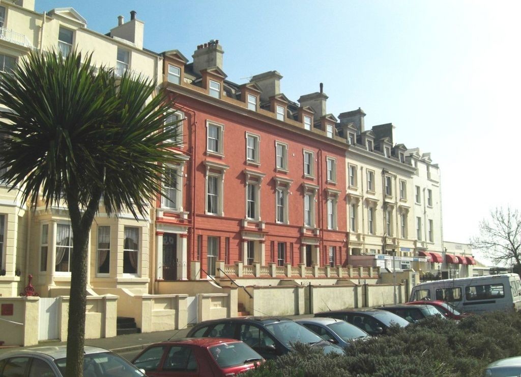 Martin And Co Folkestone 2 Bedroom Apartment Let In Langhorne Gardens