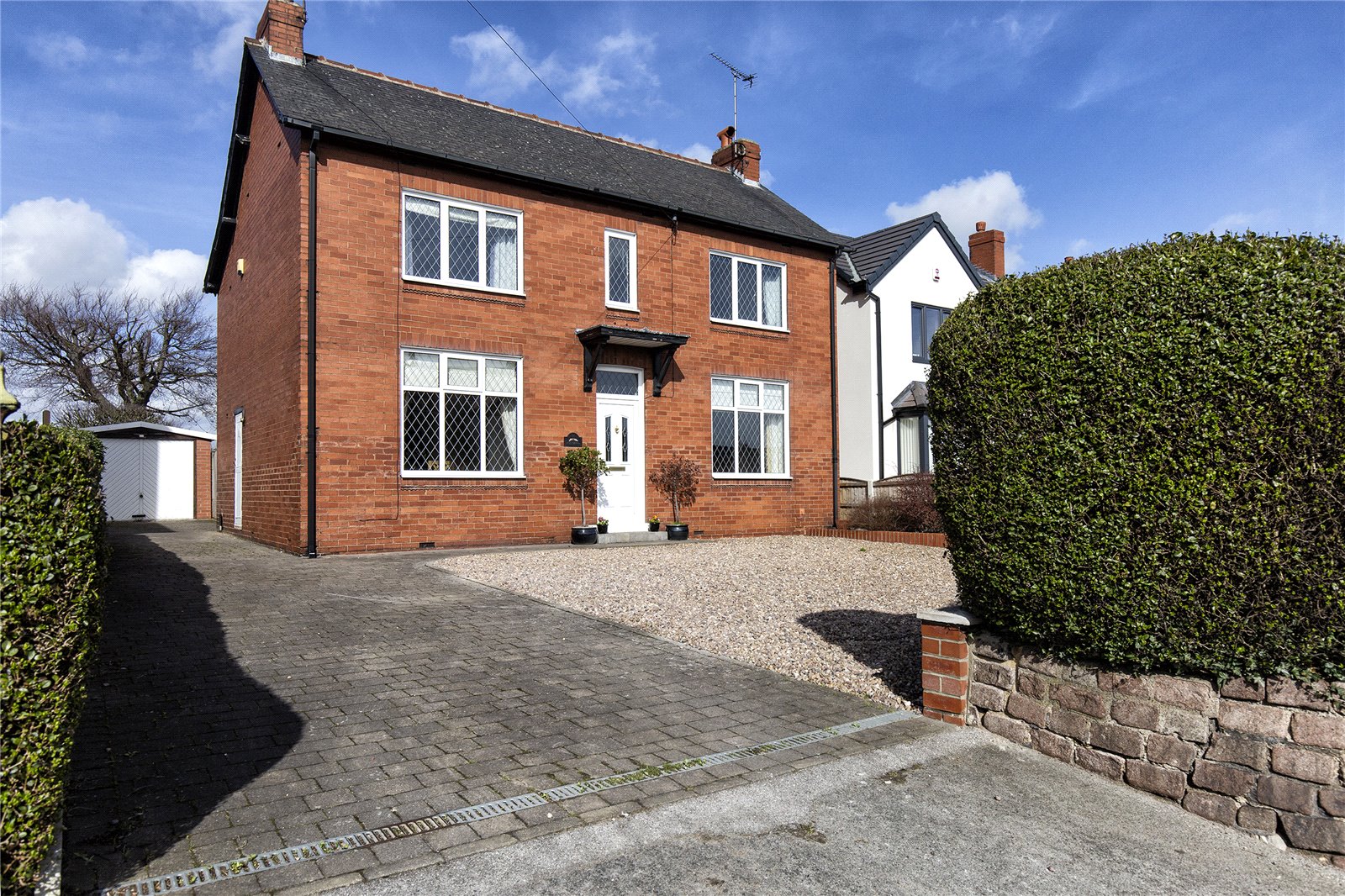 Whitegates Pontefract 3 bedroom House SSTC in Sheepwalk Lane