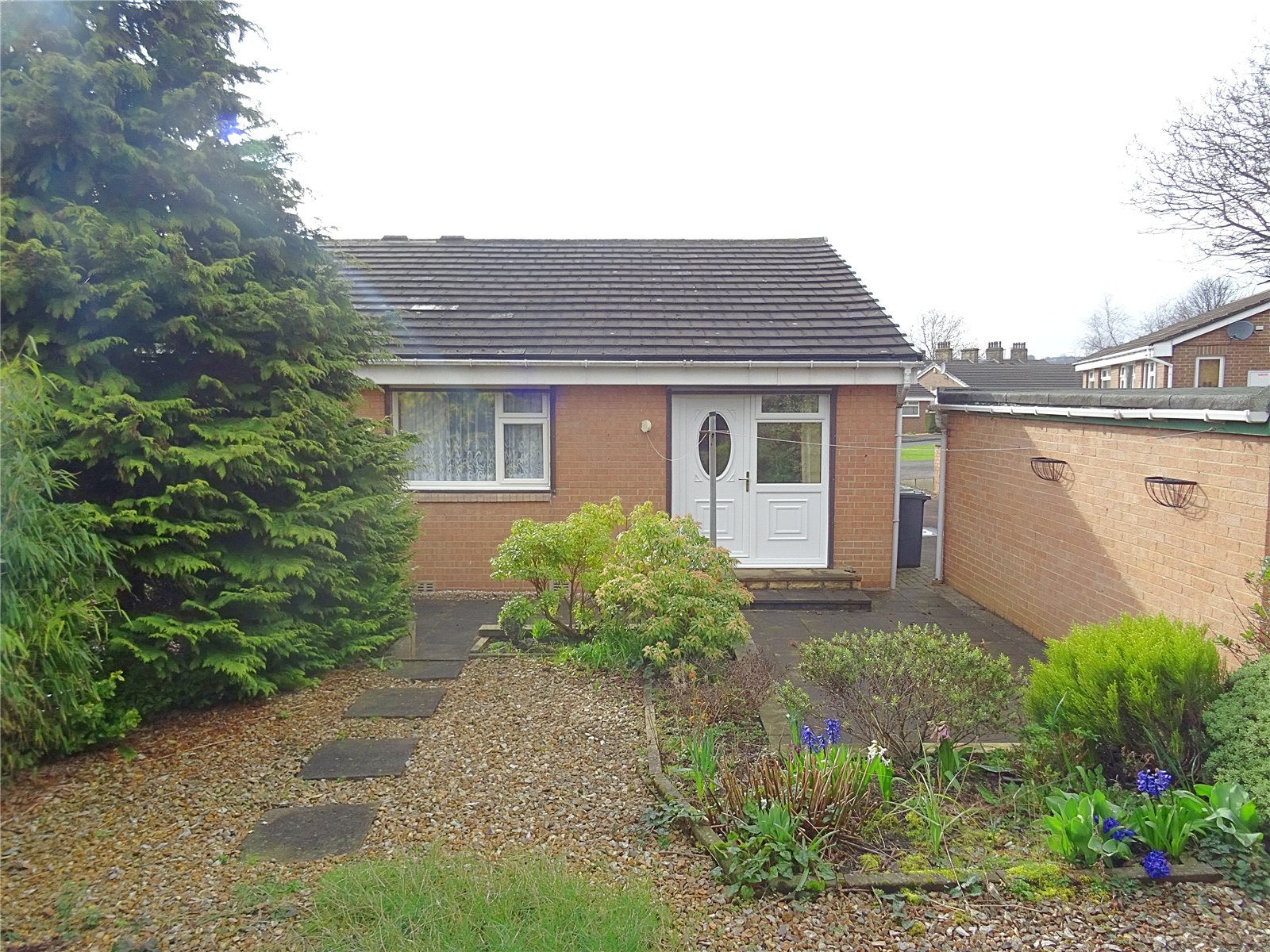 Whitegates Bradford 2 bedroom Bungalow SSTC in Harland Close, Bradford