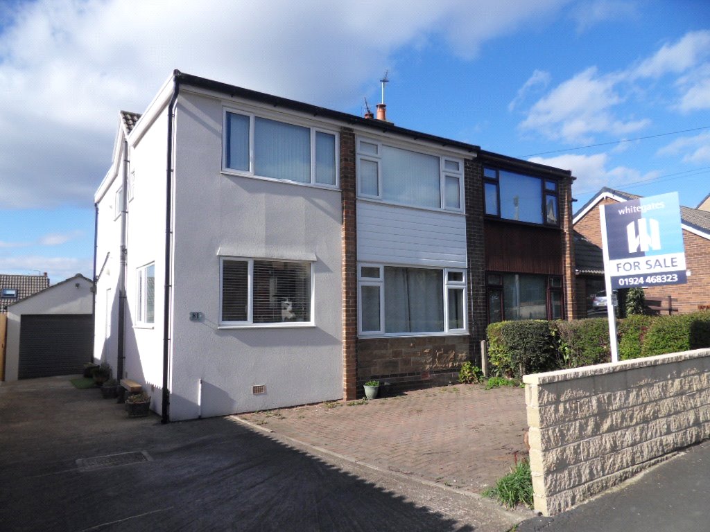 Whitegates Dewsbury 4 bedroom House For Sale in Moor End Lane Dewsbury