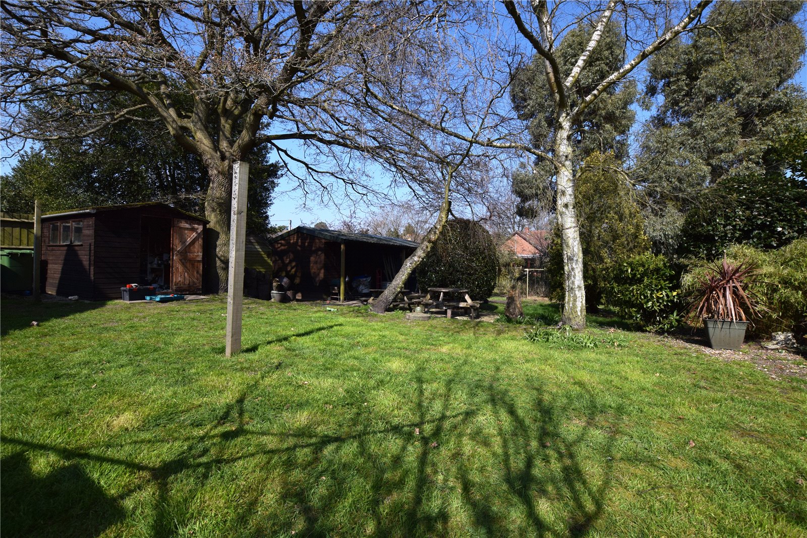 Parkers Burghfield Common 3 bedroom House SSTC in Palmers Lane