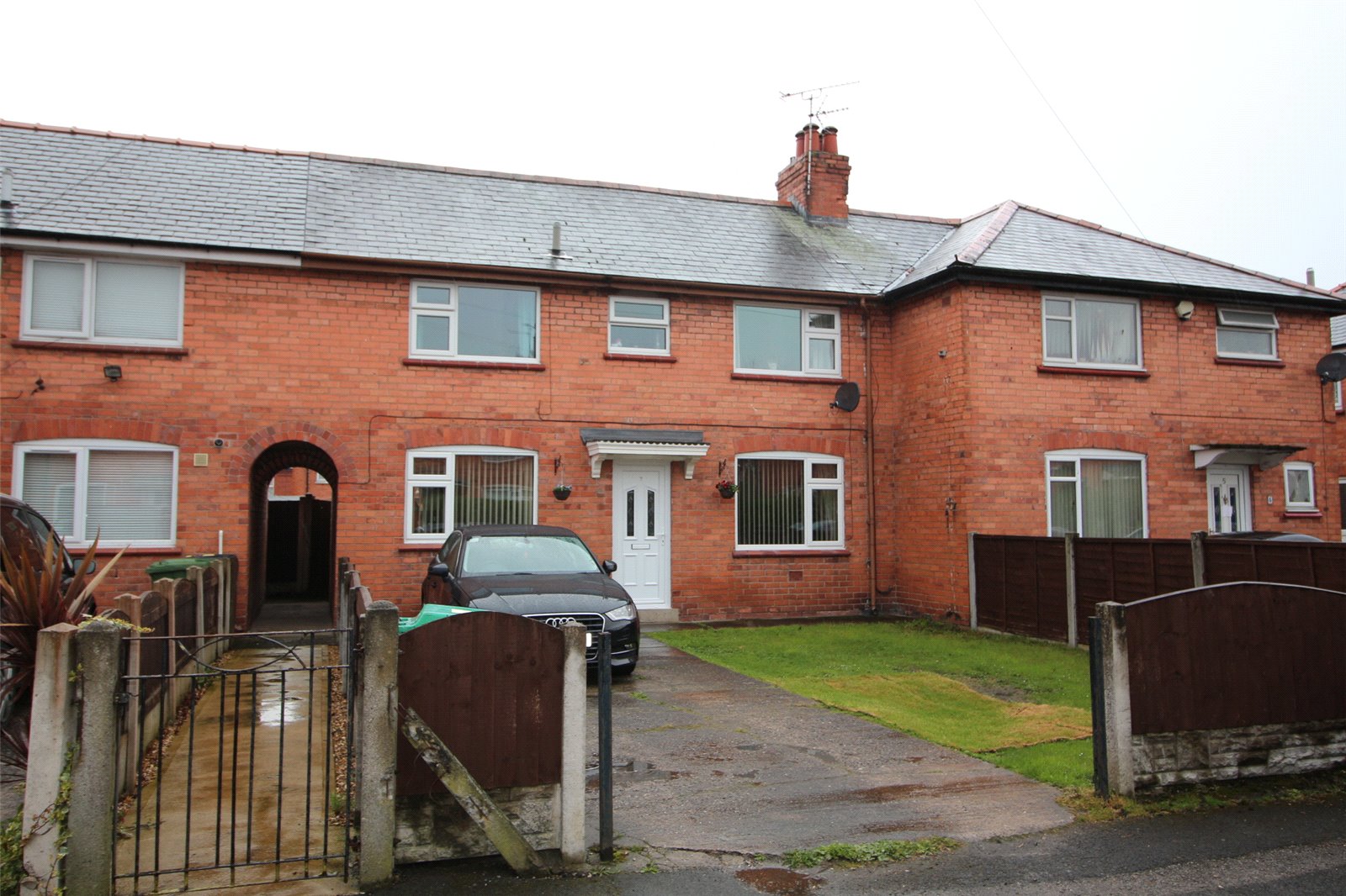 Whitegates Wrexham 3 bedroom House SSTC in Wynn Avenue, Rhosddu, Wrexham