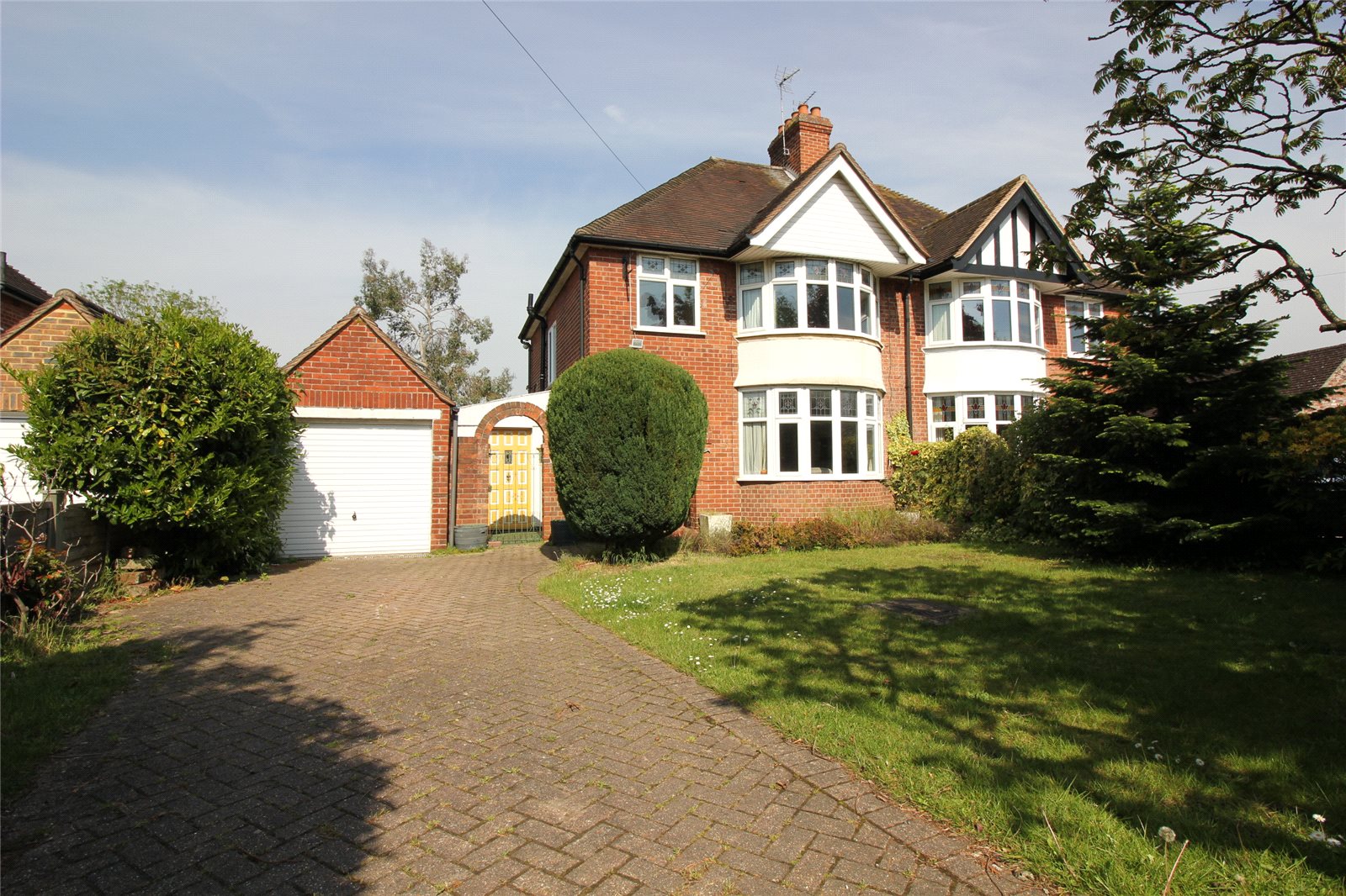 Parkers Woodley 3 Bedroom House For Sale In Reading Road