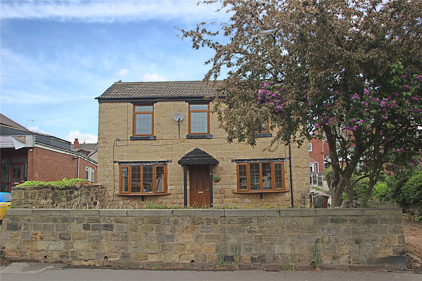 Whitegates Hemsworth 3 bedroom House SSTC in Barnsley Road Hemsworth