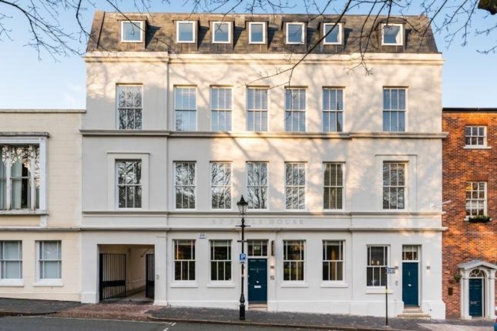 Martin & Co Birmingham City 3 bedroom Apartment Let in St Pauls House