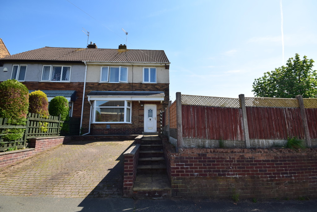 Martin & Co Rochdale 3 bedroom SemiDetached House Let in Oakcliffe