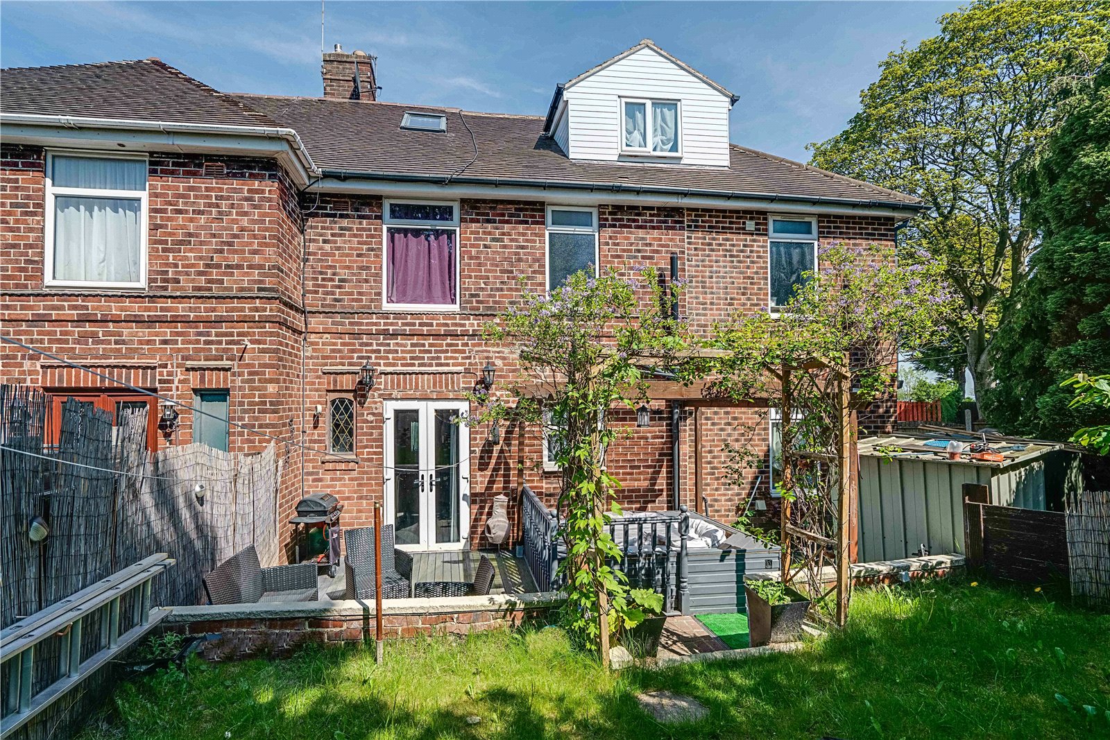 Whitegates Sheffield 5 bedroom House SSTC in Oaks Fold Road, Shiregreen, Sheffield